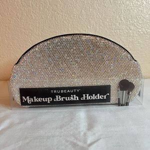 glitz and glam makeup brushes holder in silver